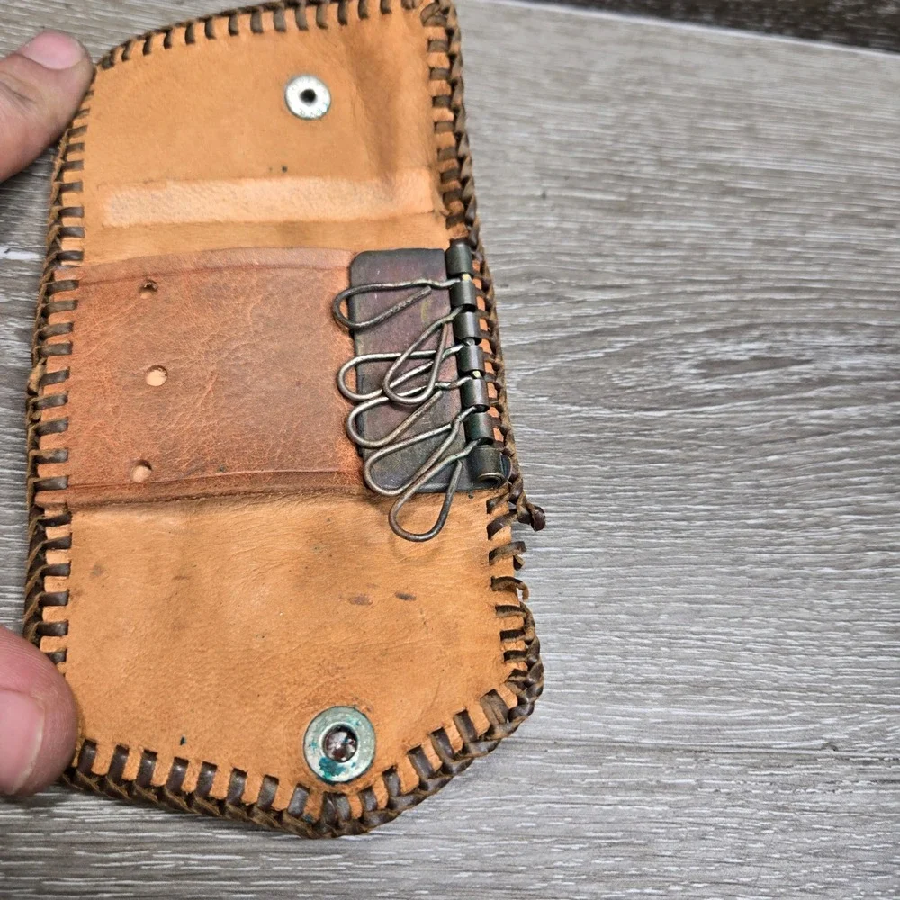 Vintage Hand Tooled Leather Key Case Walet Brown Floral Western